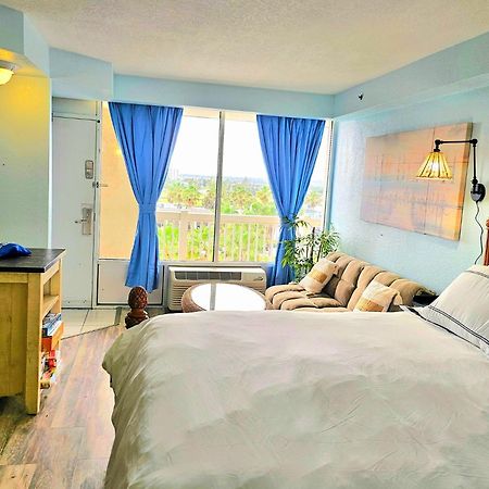 Stay On The Beach! Wonderful Location! Дейтона Бийч Екстериор снимка